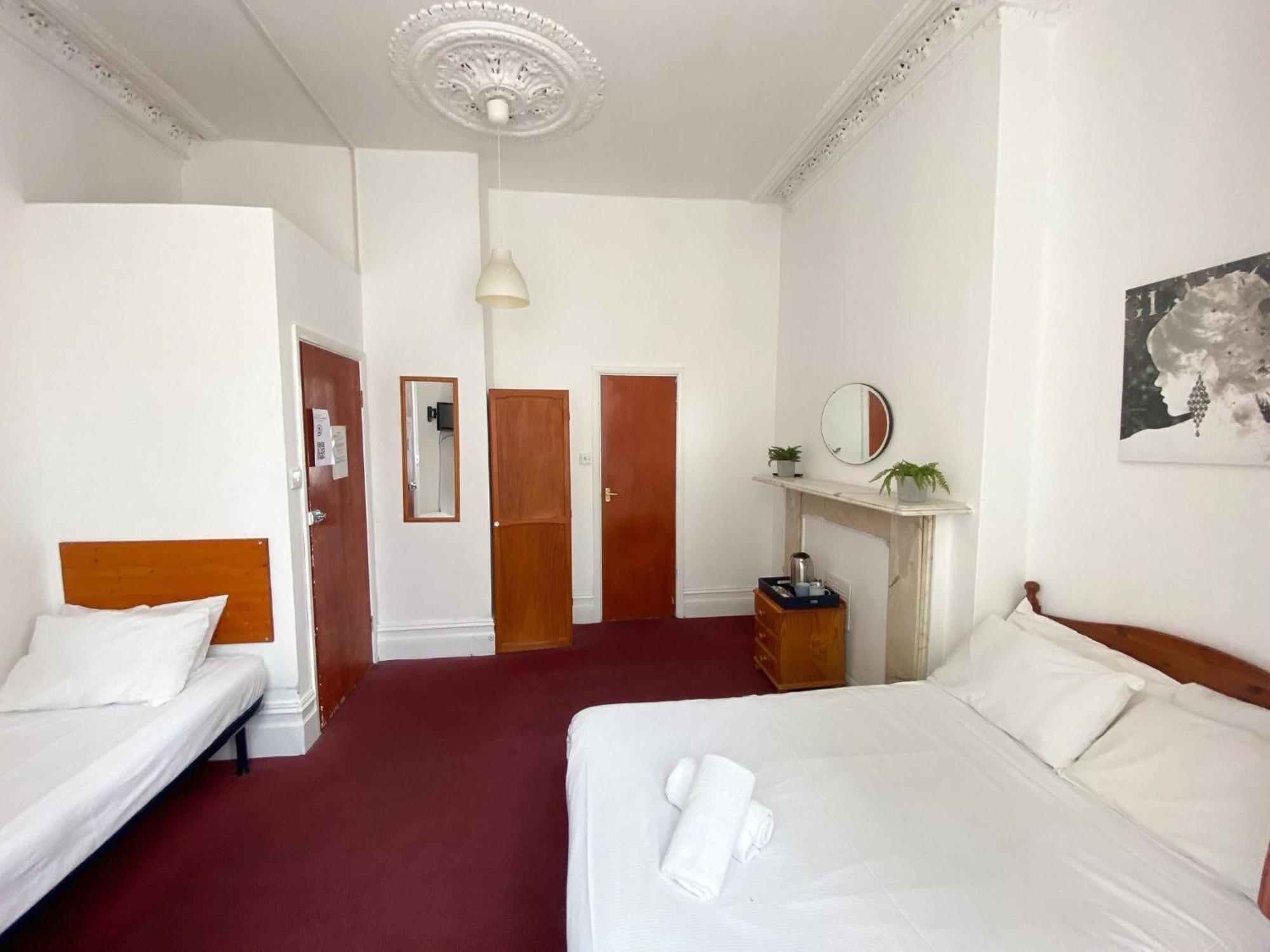 Orlando Hotel لندن الغرفة الصورة